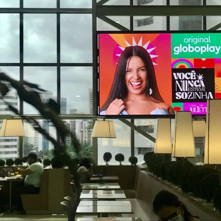 Painéis de LED PLAZA 7